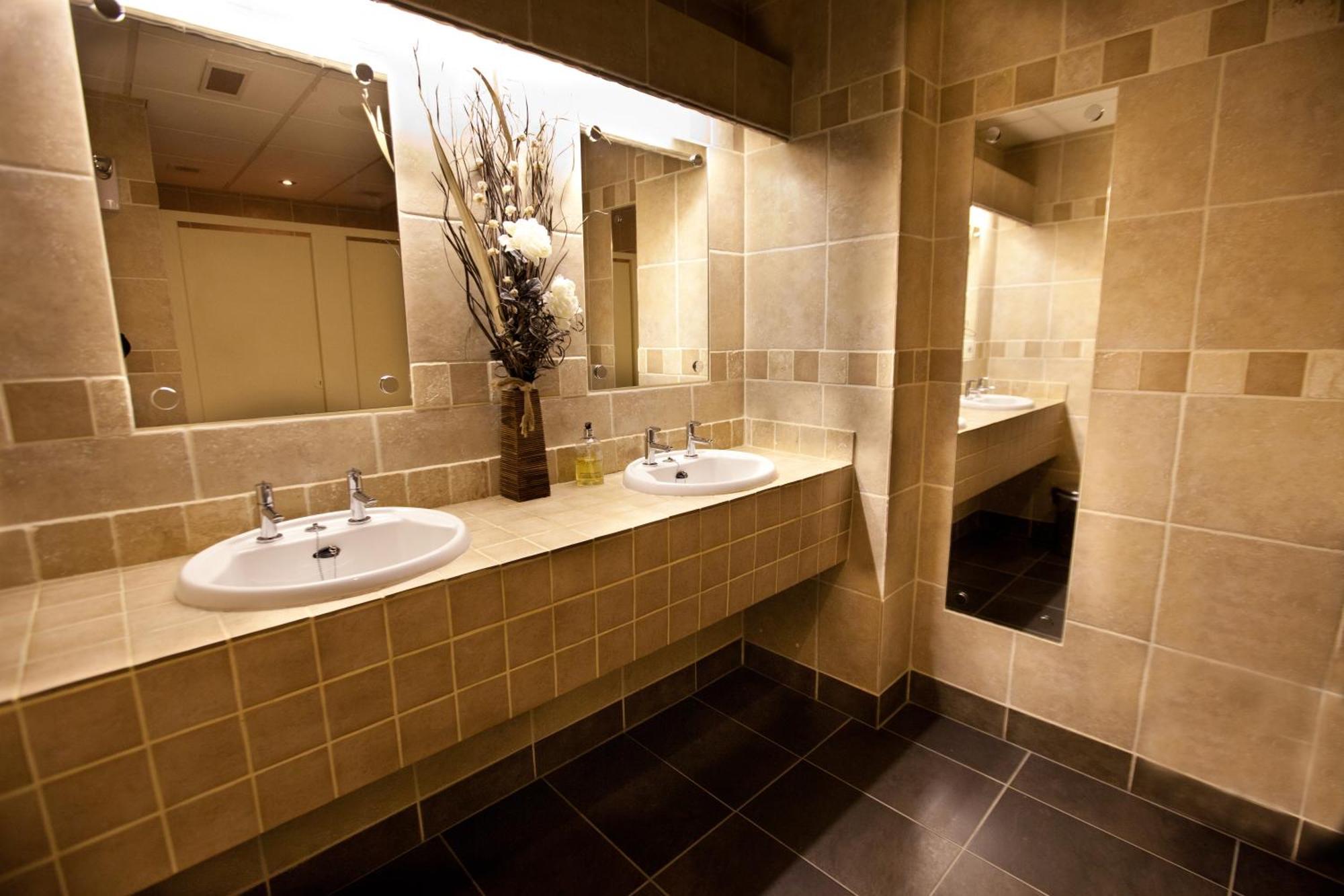 Supreme Inn Boston Swineshead Kültér fotó