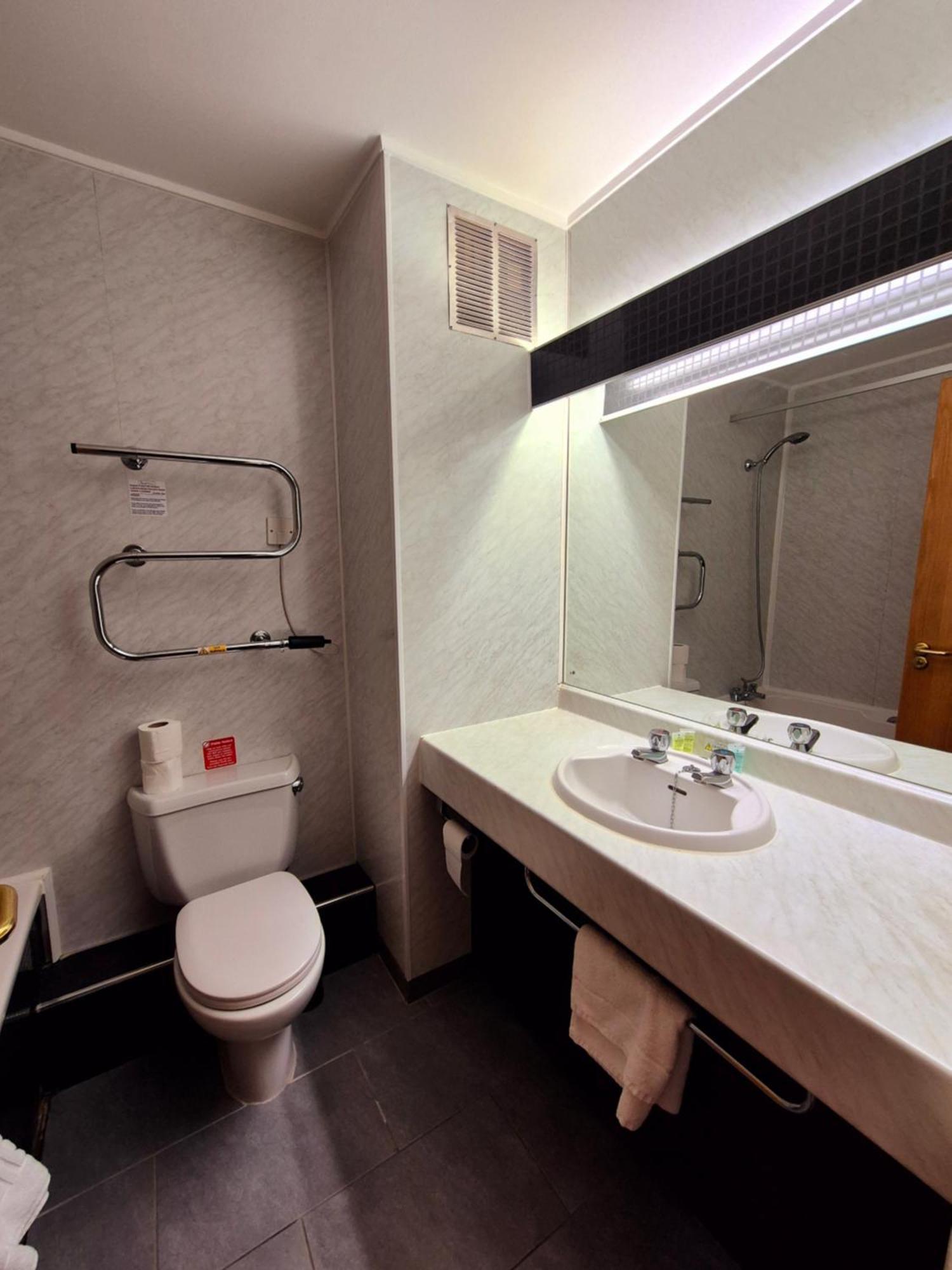 Supreme Inn Boston Swineshead Kültér fotó