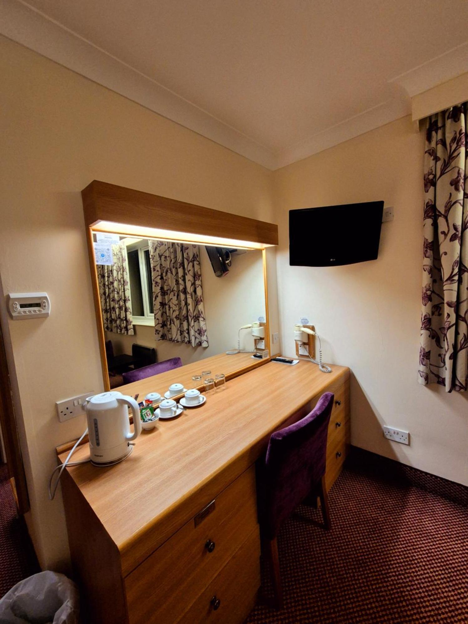 Supreme Inn Boston Swineshead Kültér fotó